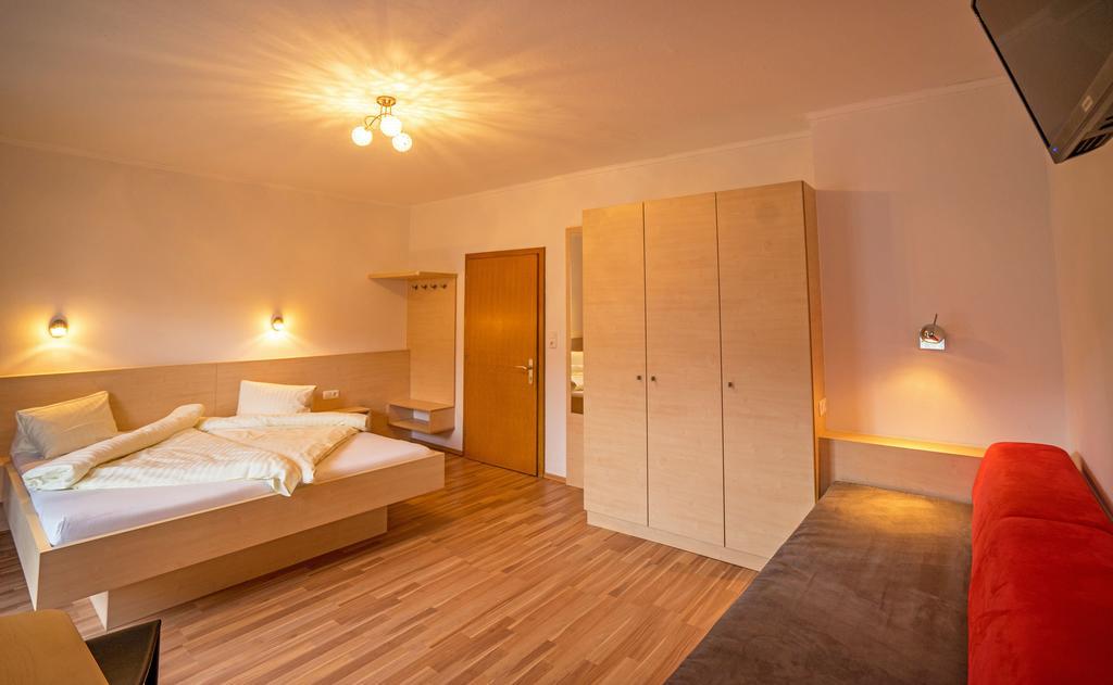 Haus Stampfer Hotel Weissensee Eksteriør billede