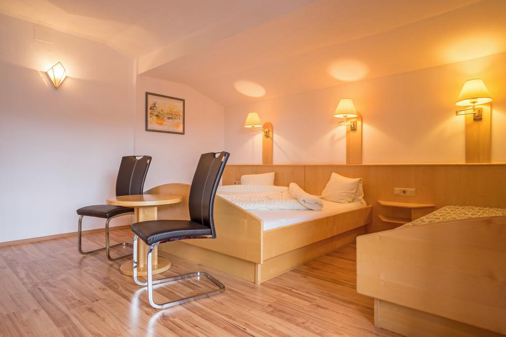 Haus Stampfer Hotel Weissensee Eksteriør billede